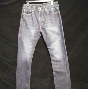 Levis 513